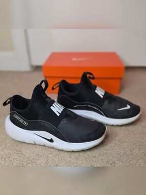 Nike Flex Runner 4 Size 1Y